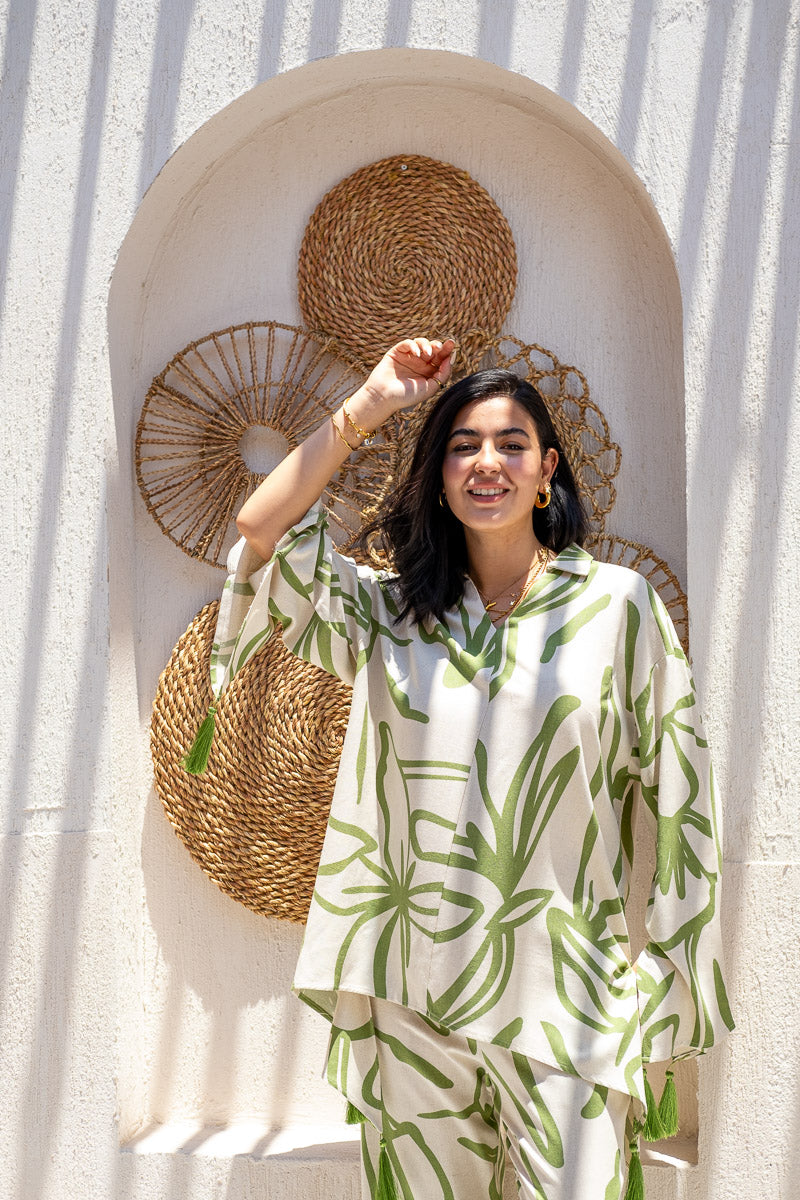 Palm Oasis Tassel Set